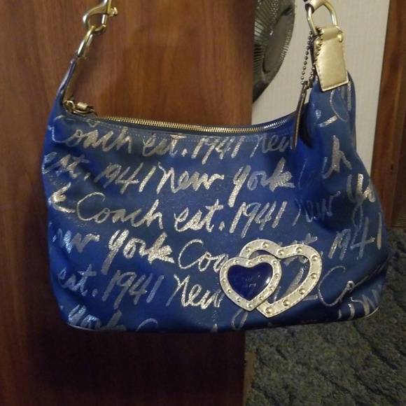 Purses - Picture 2 of 3